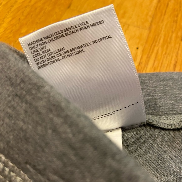 Grey Uniqlo Skirt - Picture 6 of 6